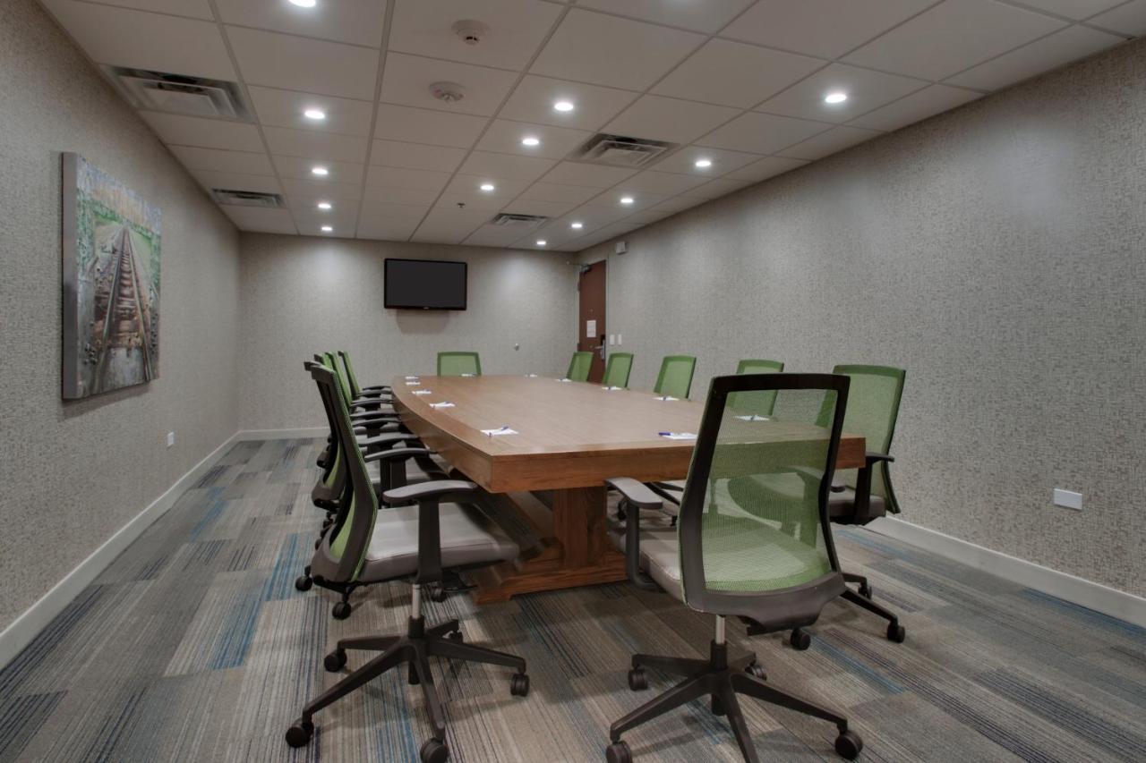 Holiday Inn Express & Suites Aurora - Naperville By Ihg Ngoại thất bức ảnh